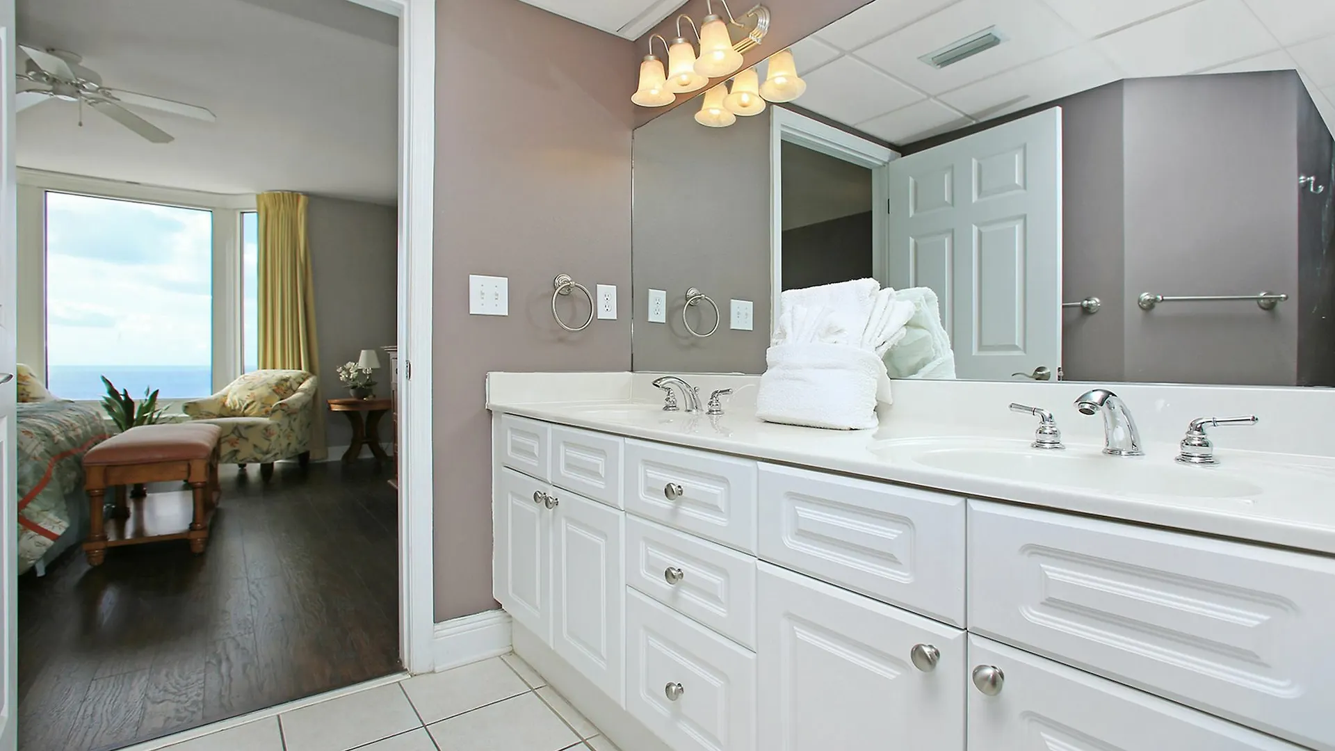 Emerald Beach 1225 627841 By Redawning Panama City Beach Hotel